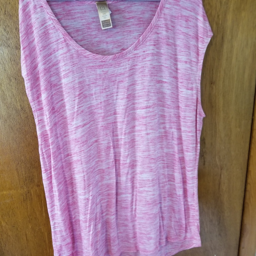 long elegant legs T-shirt Size 2xl euc